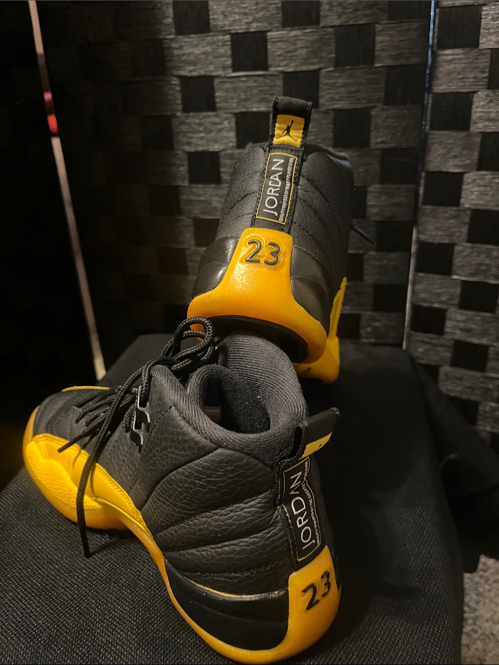 Youth 51/2 Nike Air Jordan Yellow Athletic Basketball Shoes